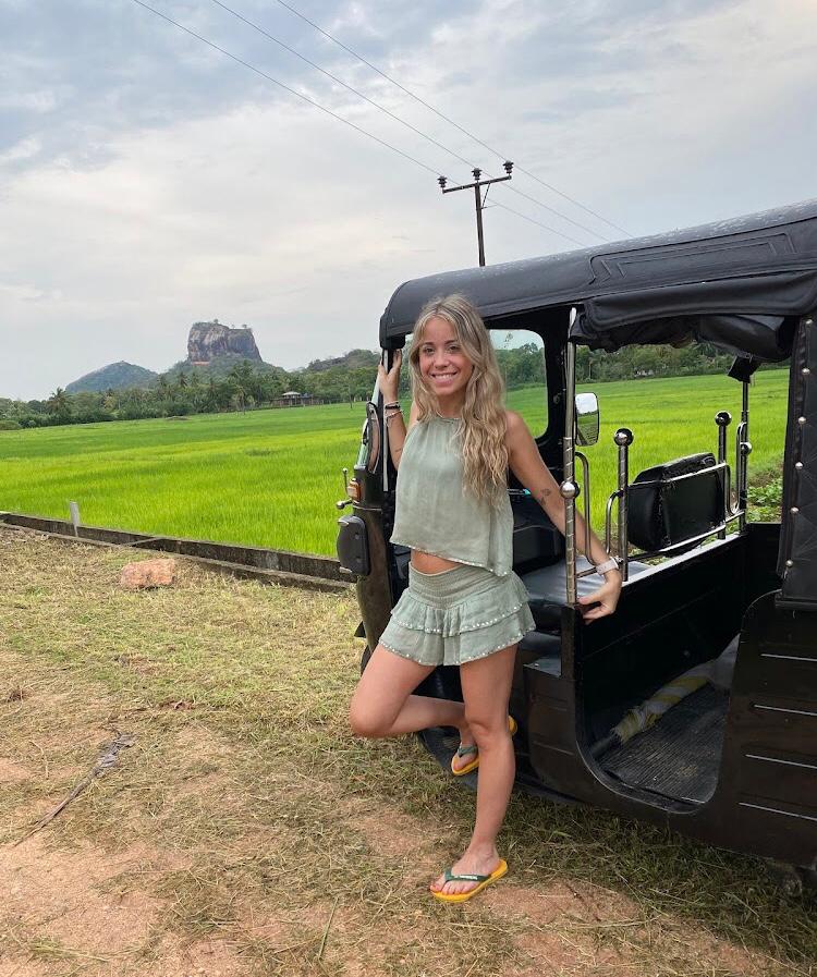 Private Car Tour Sri Lanka